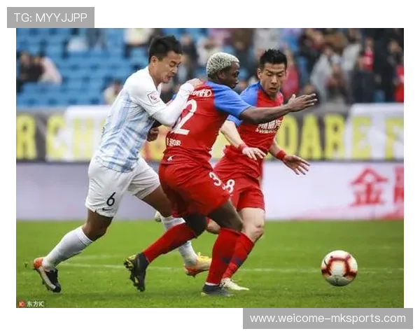 俱乐部神秘投资人现身，看台座位引热议