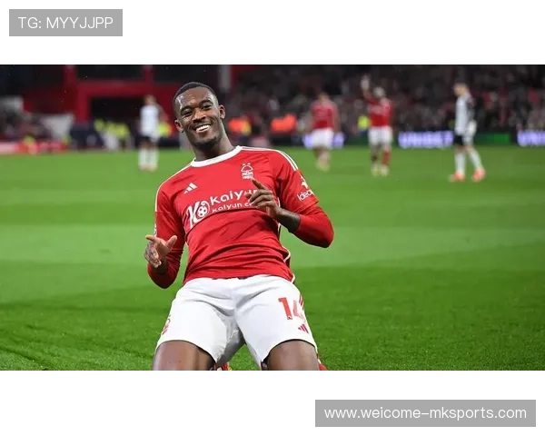 那不勒斯盯上英超反击第一重锤，未来足球格局或生变？