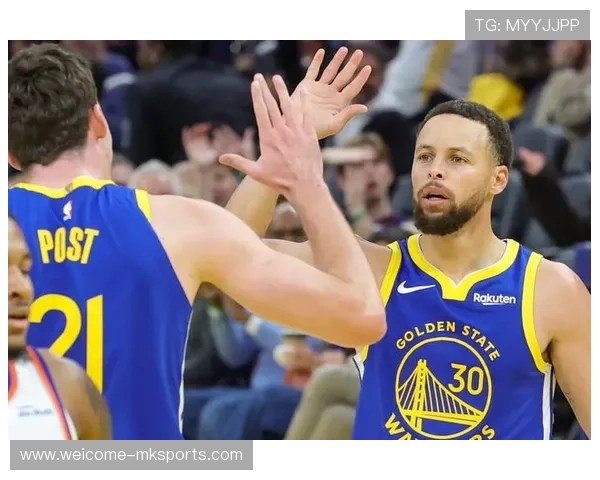 勇士大胜太阳，库里在比赛中扮演关键角色，勇士库里经典比赛